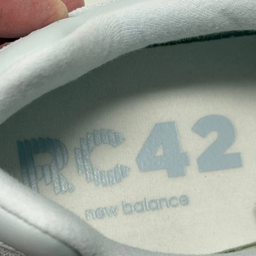 New Balance RC42 Grey White Suede Gum Sole‎ Sneakers Mens 9.5 Womens 11 NWOT